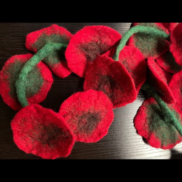 Brand New Handmade Felted Wool Flower Boa Garland Scarf - Picture 13 of 13